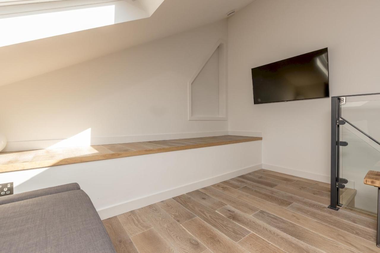 Pass The Keys Stunning 3 Bed Loft Style Apt With Free Parking Эдинбург Экстерьер фото