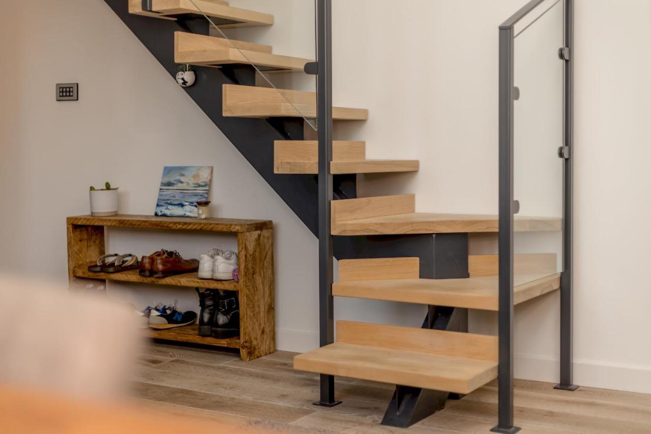 Pass The Keys Stunning 3 Bed Loft Style Apt With Free Parking Эдинбург Экстерьер фото