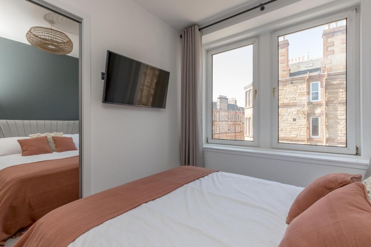 Pass The Keys Stunning 3 Bed Loft Style Apt With Free Parking Эдинбург Экстерьер фото