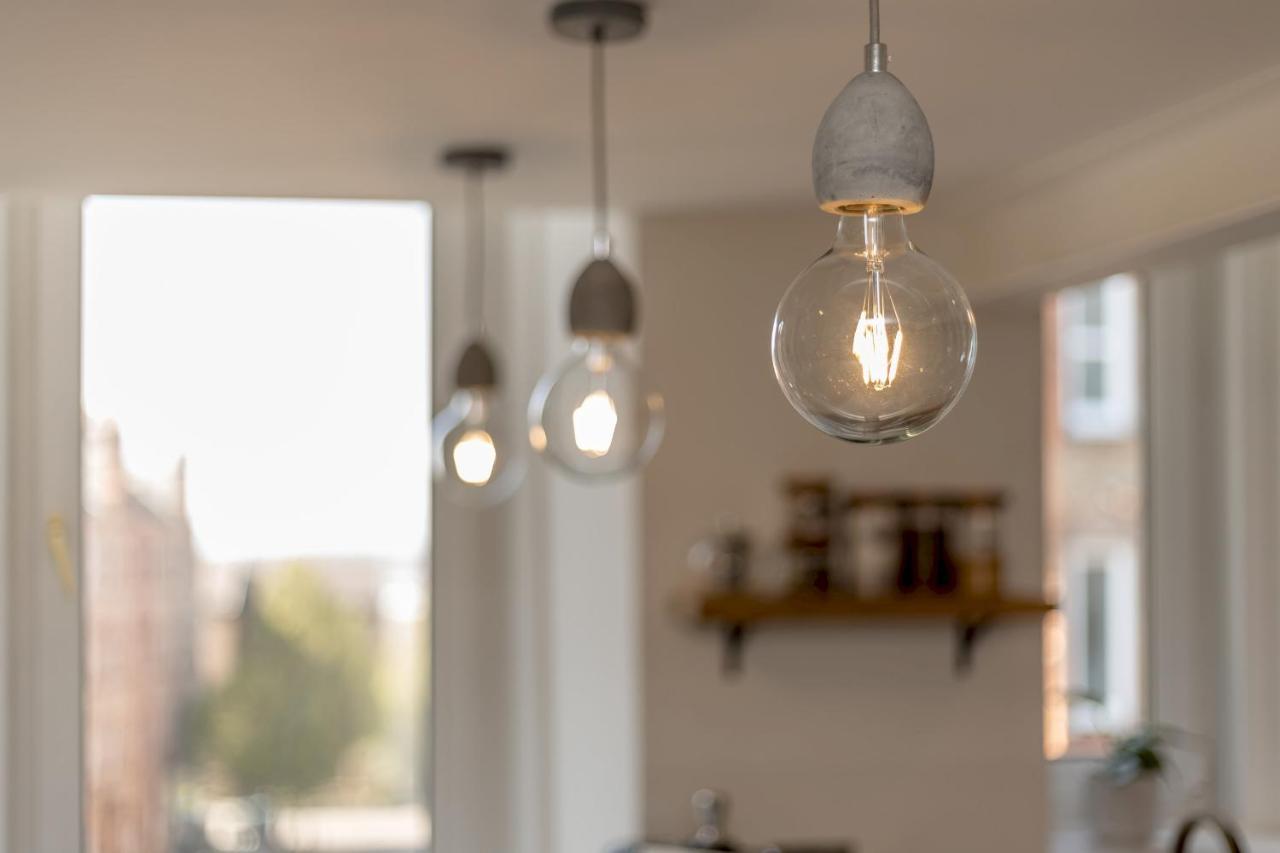 Pass The Keys Stunning 3 Bed Loft Style Apt With Free Parking Эдинбург Экстерьер фото