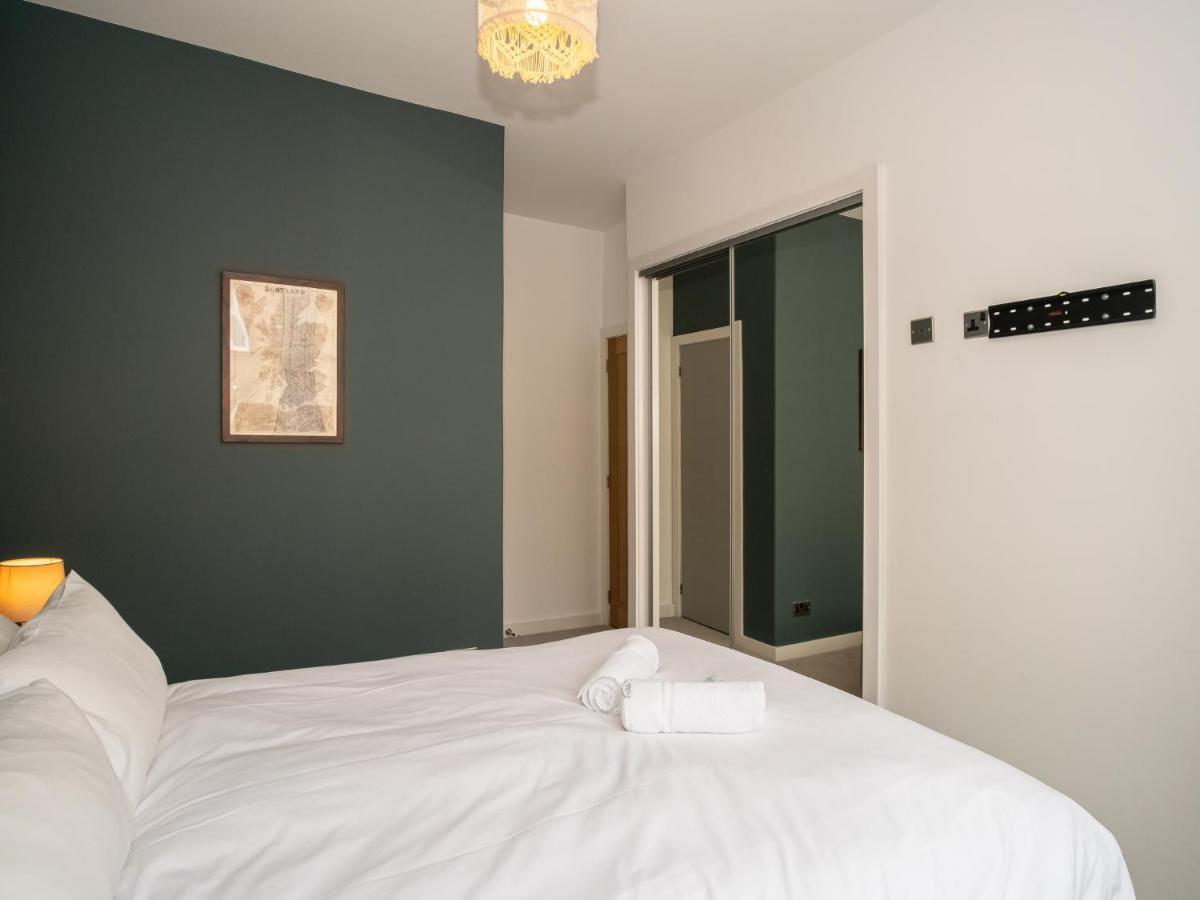 Pass The Keys Stunning 3 Bed Loft Style Apt With Free Parking Эдинбург Экстерьер фото